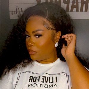 Meet your Posher, Nene